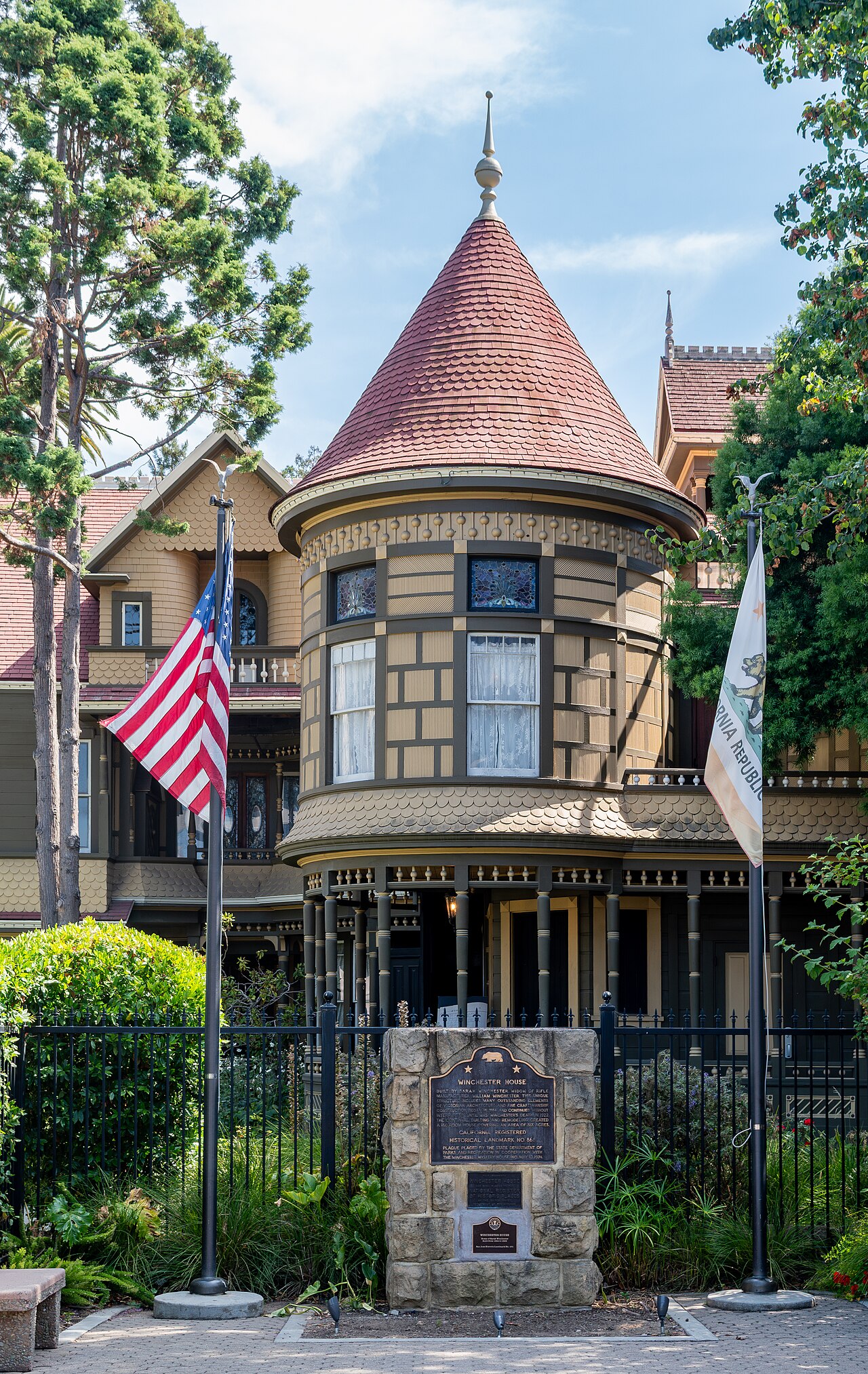 Winchester Mystery House